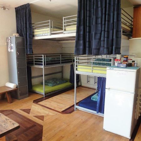 Frank's Backpackers Vandrarhem Helmond Exteriör bild